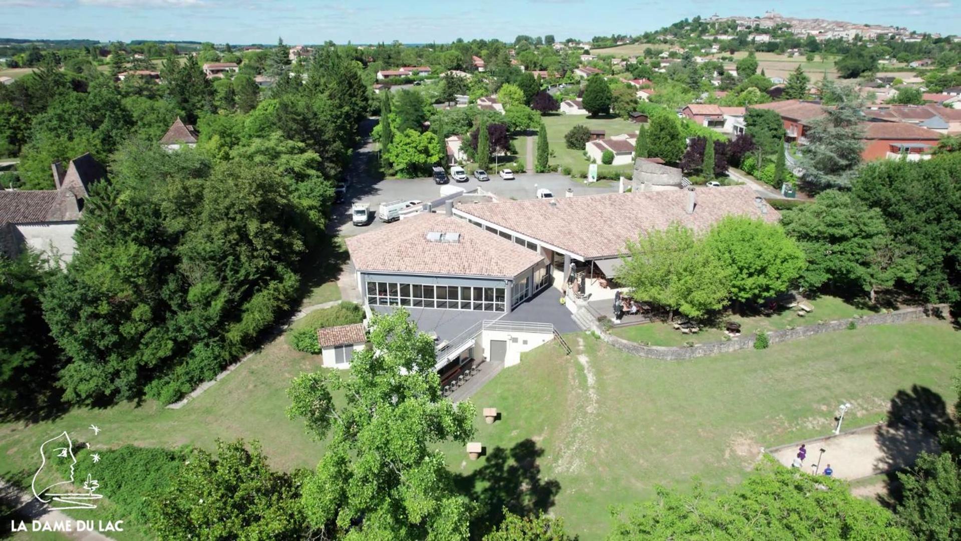 Hotel Restaurant La Dame Du Lac Monflanquin Kültér fotó